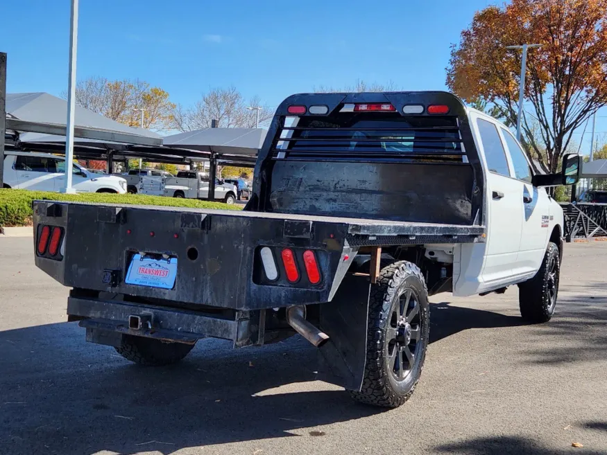 2016 RAM 2500 Tradesman | Photo 2 of 29