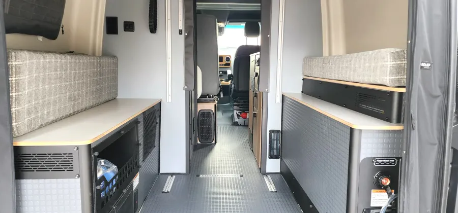 2025 Winnebago Revel 44E | Photo 5 of 15