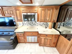 2017 Newmar Dutch Star 4369 | Thumbnail Photo 10 of 32