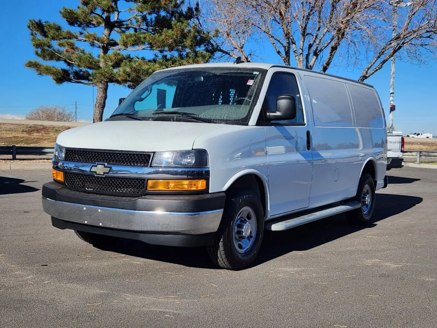 2022 Chevrolet Express Cargo Van CARGO | Photo 3 of 28