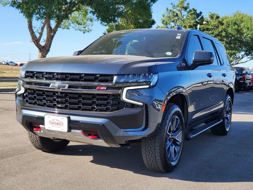 2021 Chevrolet Tahoe Z71 | Photo 3 of 34