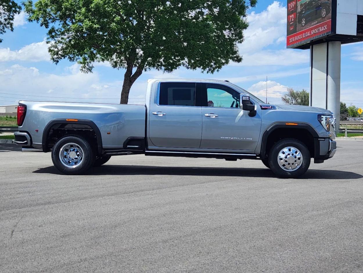 2024 GMC Sierra 3500HD Denali | Photo 1 of 25