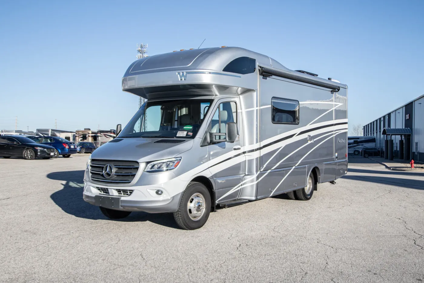 2021 Winnebago Navion 24D | Photo 5 of 19