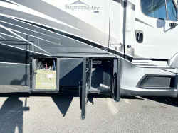 2023 Newmar Supreme Aire 4509 | Thumbnail Photo 32 of 38