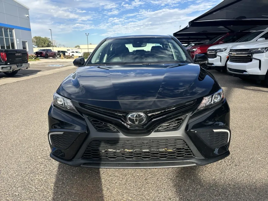 2022 Toyota Camry | Photo 7 of 19