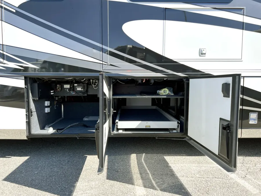 2020 Newmar London Aire 4543 | Photo 25 of 31