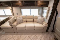 2024 Newmar Bay Star Sport 2720 | Thumbnail Photo 8 of 14