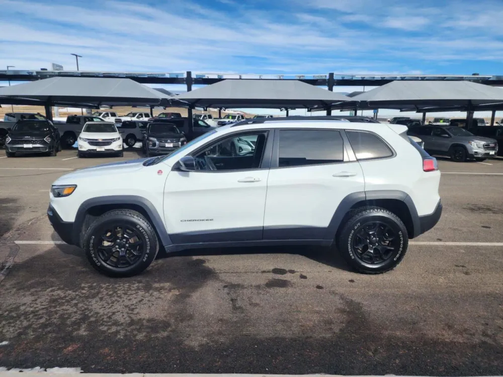 2022 Jeep Cherokee Trailhawk