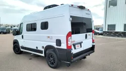 2024 Winnebago Solis Pocket 36B | Thumbnail Photo 14 of 17