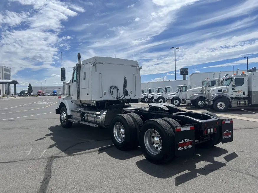 2020 Western Star 4700SB | Photo 7 of 18