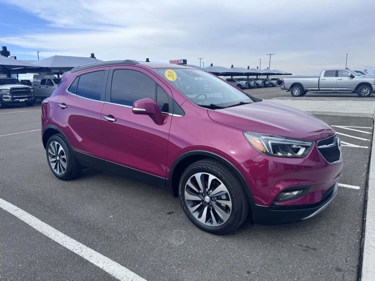 2019 Buick Encore Essence | Photo 6 of 16