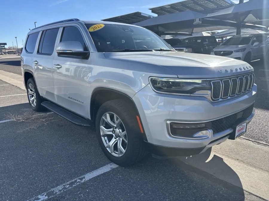 2022 Jeep Wagoneer Series II | Photo 6 of 22