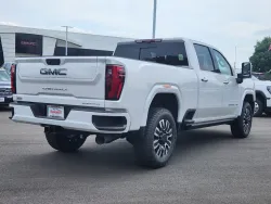 2024 GMC Sierra 2500HD Denali Ultimate | Thumbnail Photo 3 of 28