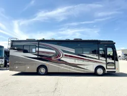 2017 Tiffin Allegro Breeze 32BR | Thumbnail Photo 2 of 27