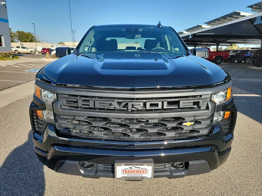 2025 Chevrolet Silverado 1500 Custom | Photo 9 of 18