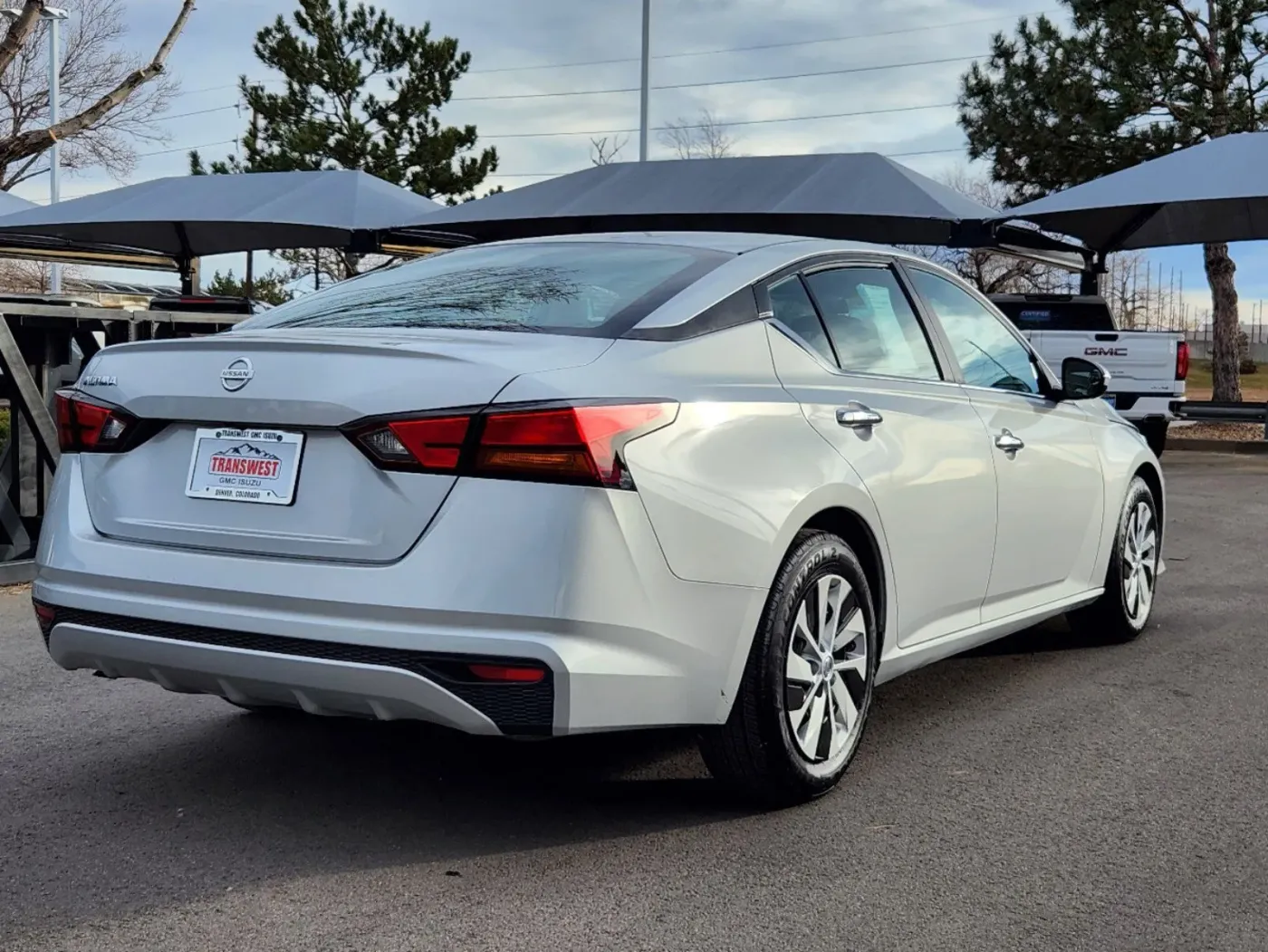 2021 Nissan Altima 2.5 S | Photo 2 of 26