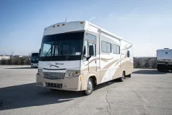 2008 Winnebago Voyage 33V | Thumbnail Photo 7 of 18