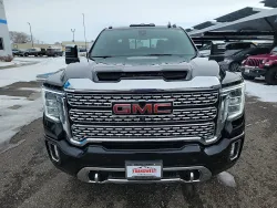 2022 GMC Sierra 2500HD Denali | Thumbnail Photo 9 of 21