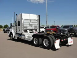 2017 Kenworth T880 | Thumbnail Photo 3 of 22