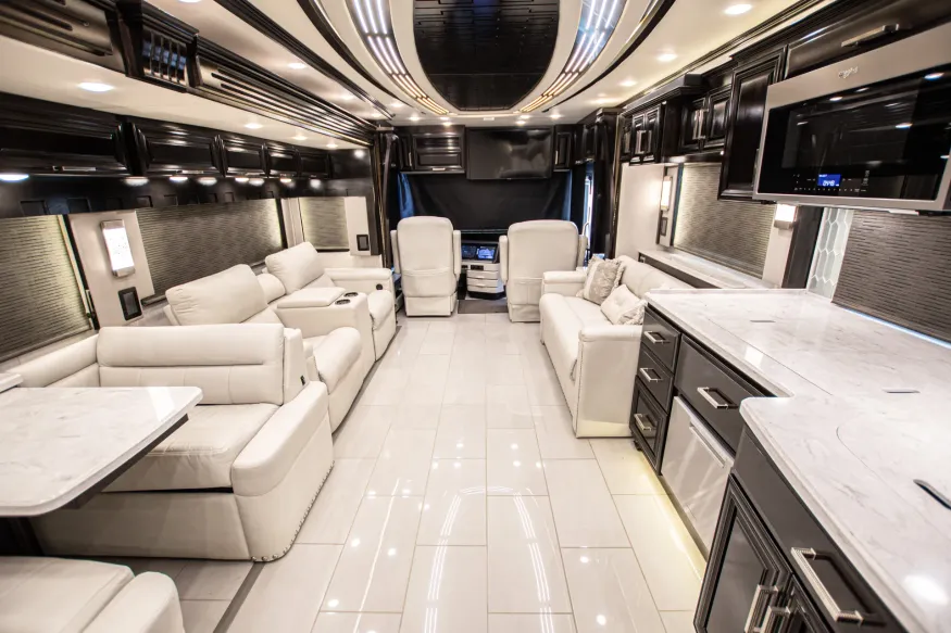 2022 Newmar London Aire 4551 | Photo 11 of 21