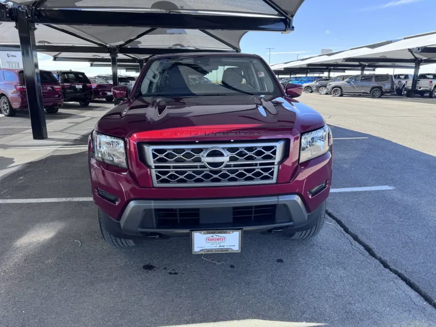 2023 Nissan Frontier SV | Photo 7 of 17