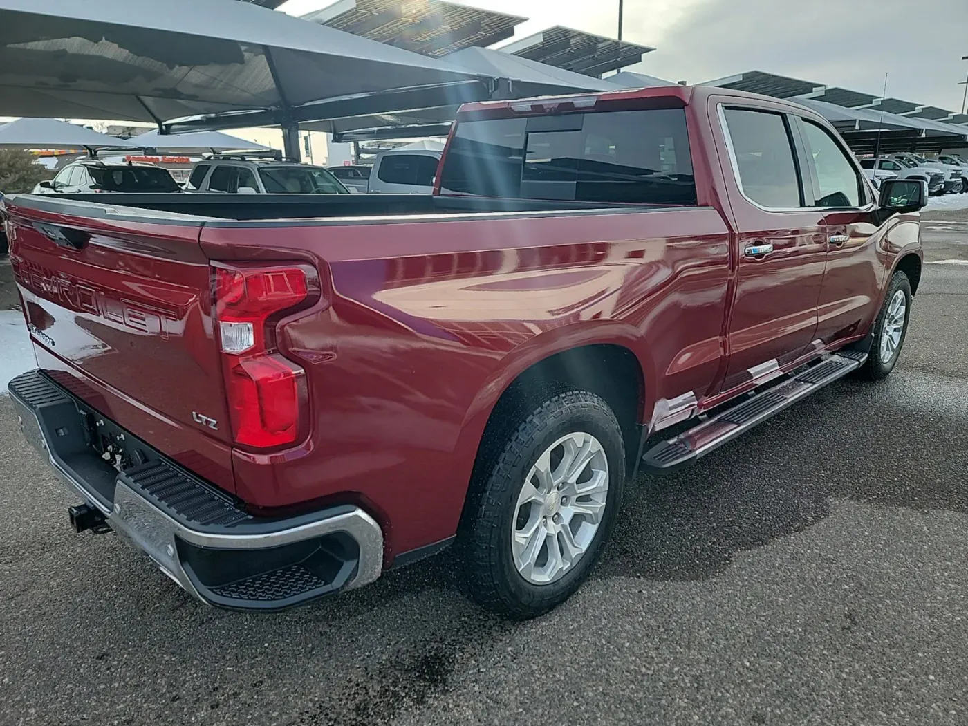 2022 Chevrolet Silverado 1500 LTZ | Photo 5 of 21