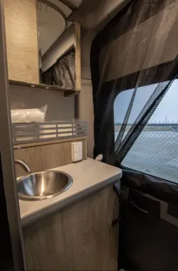 2024 Winnebago Solis Pocket 36B | Thumbnail Photo 14 of 16