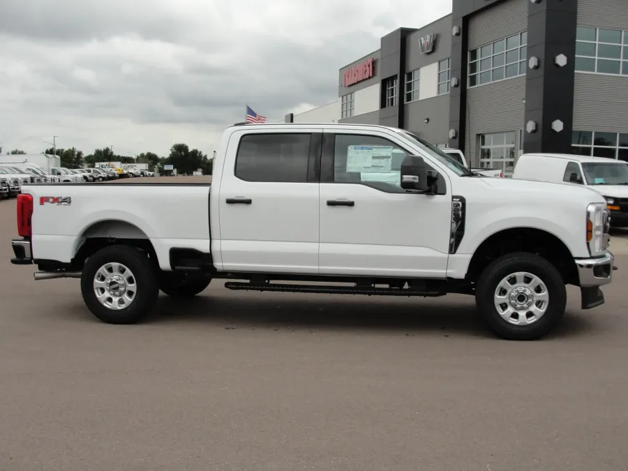 2024 Ford F-250 | Photo 6 of 18