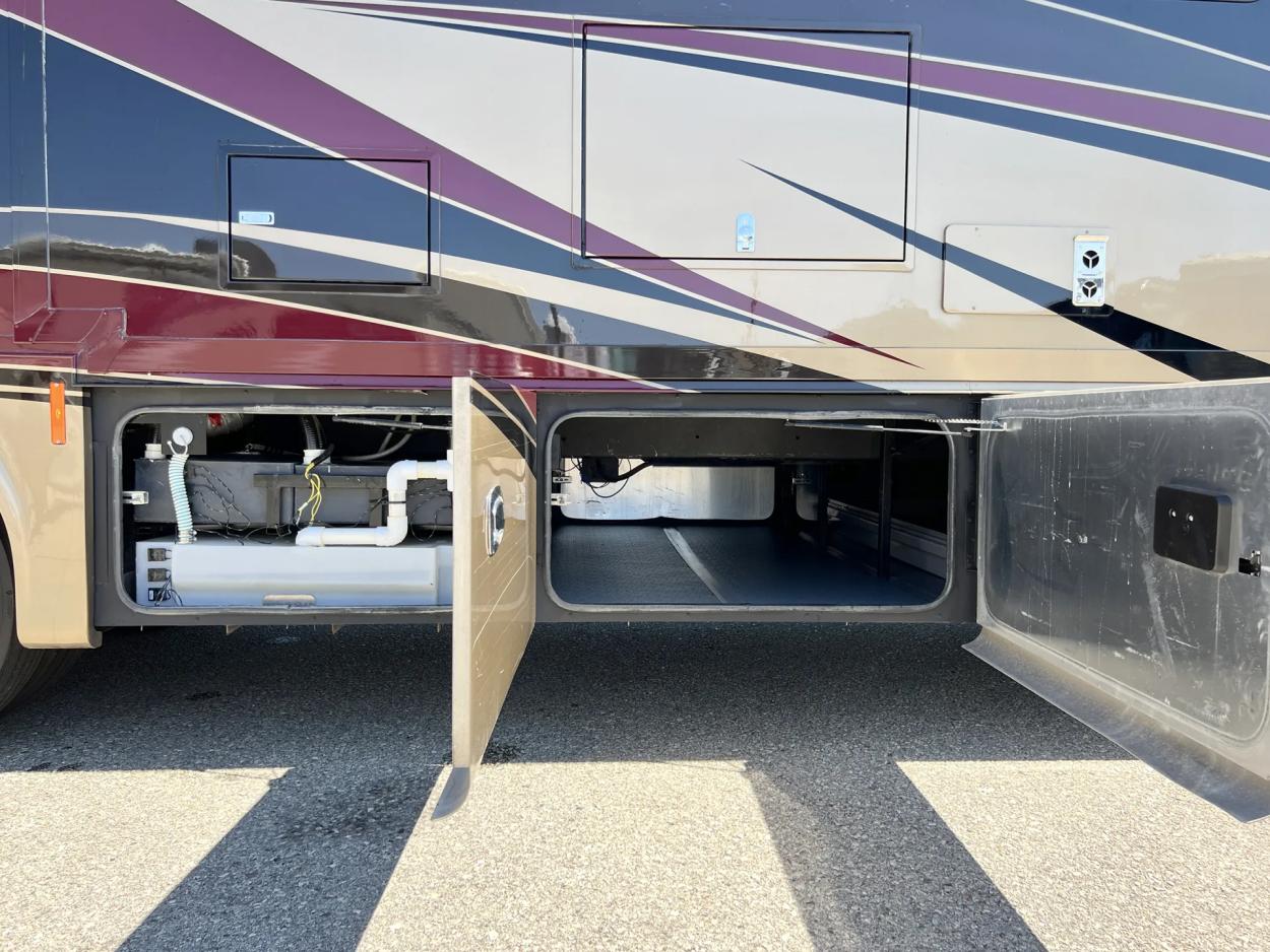 2021 Tiffin Allegro Red 37PA | Photo 25 of 29