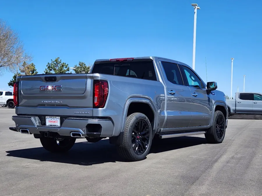 2024 GMC Sierra 1500 Denali | Photo 2 of 25