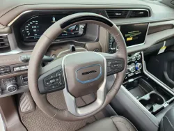 2024 GMC Yukon XL Denali | Thumbnail Photo 6 of 26