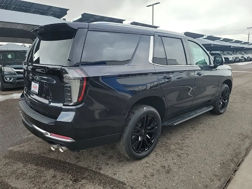 2025 Chevrolet Tahoe Premier | Photo 6 of 21