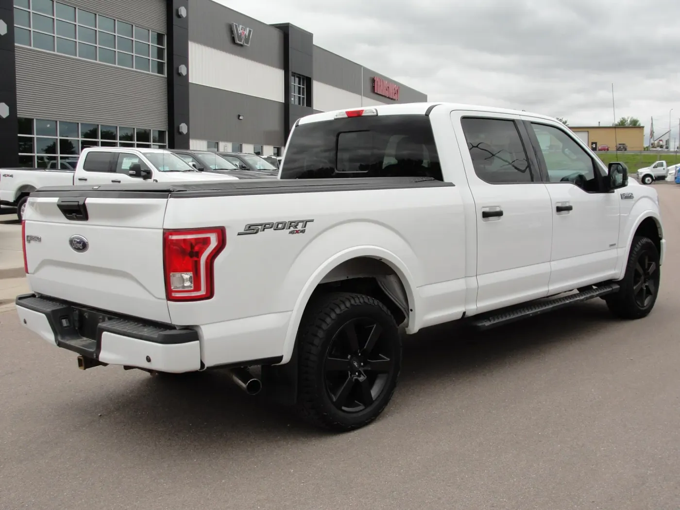 2016 Ford F-150 | Photo 5 of 21