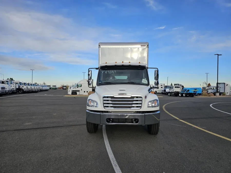 2025 Freightliner M2 106 | Photo 2 of 25