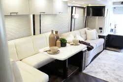 2025 Emerald Prevost H3-45 | Thumbnail Photo 14 of 34