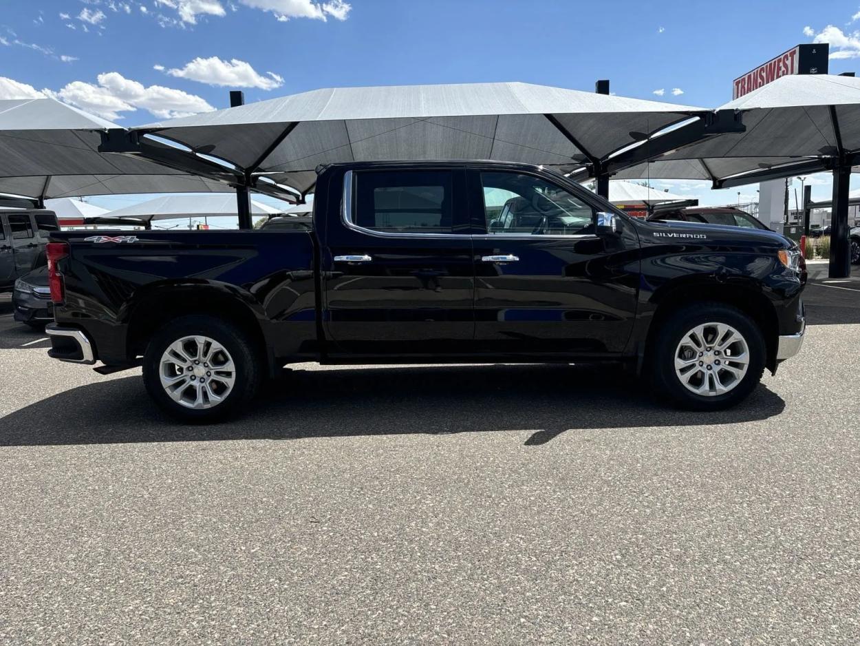 2023 Chevrolet Silverado 1500 LTZ | Photo 5 of 22