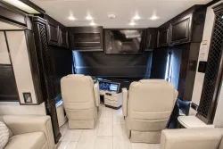 2024 Newmar London Aire 4551 | Thumbnail Photo 6 of 17