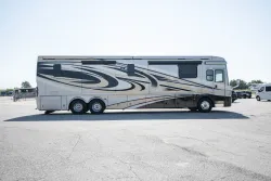 2015 Newmar London Aire 4503 | Thumbnail Photo 4 of 14