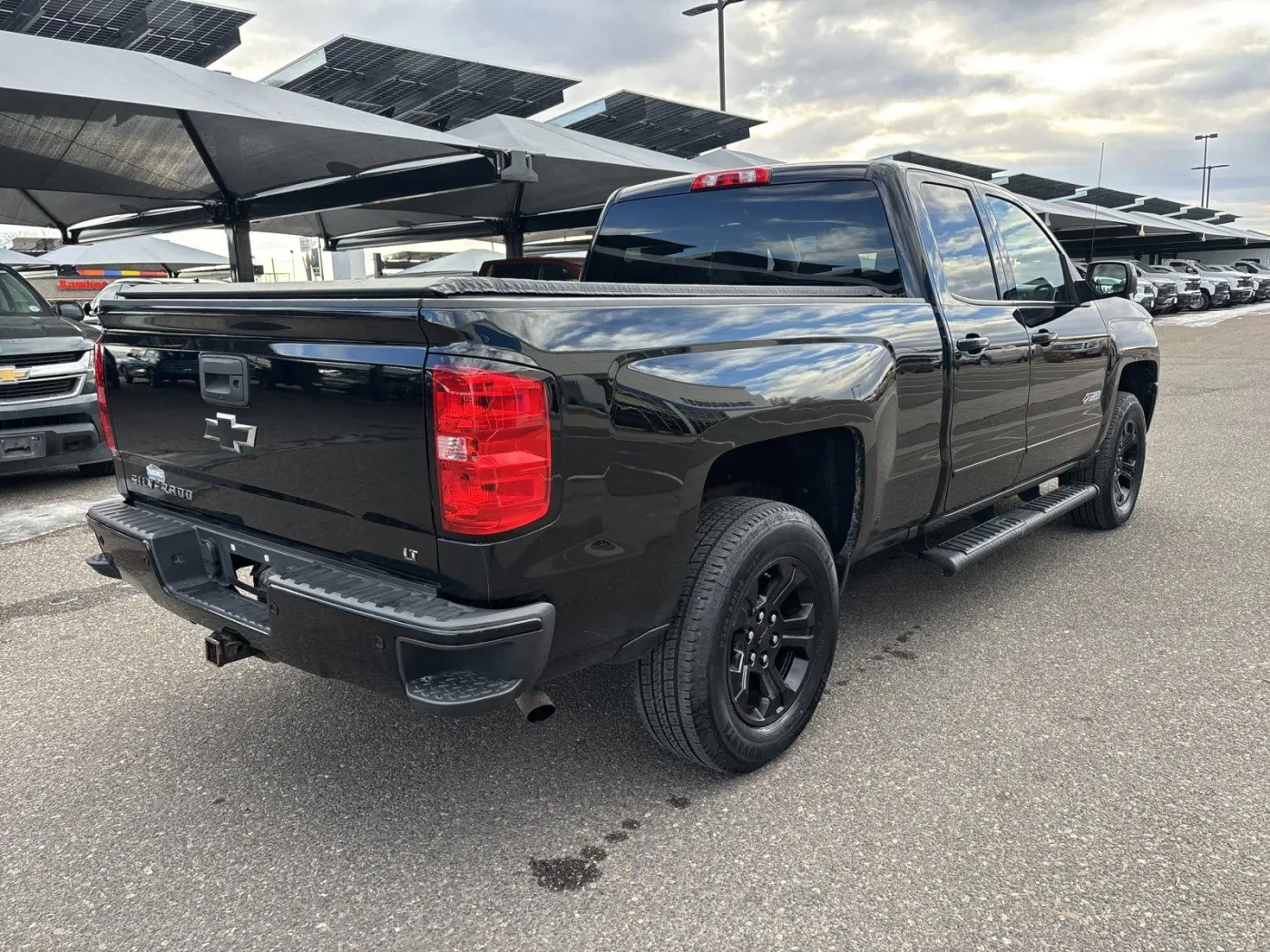 2016 Chevrolet Silverado 1500 LT | Photo 4 of 18