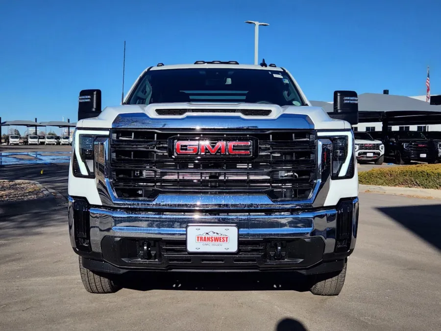 2025 GMC Sierra 3500HD CC Pro | Photo 4 of 28