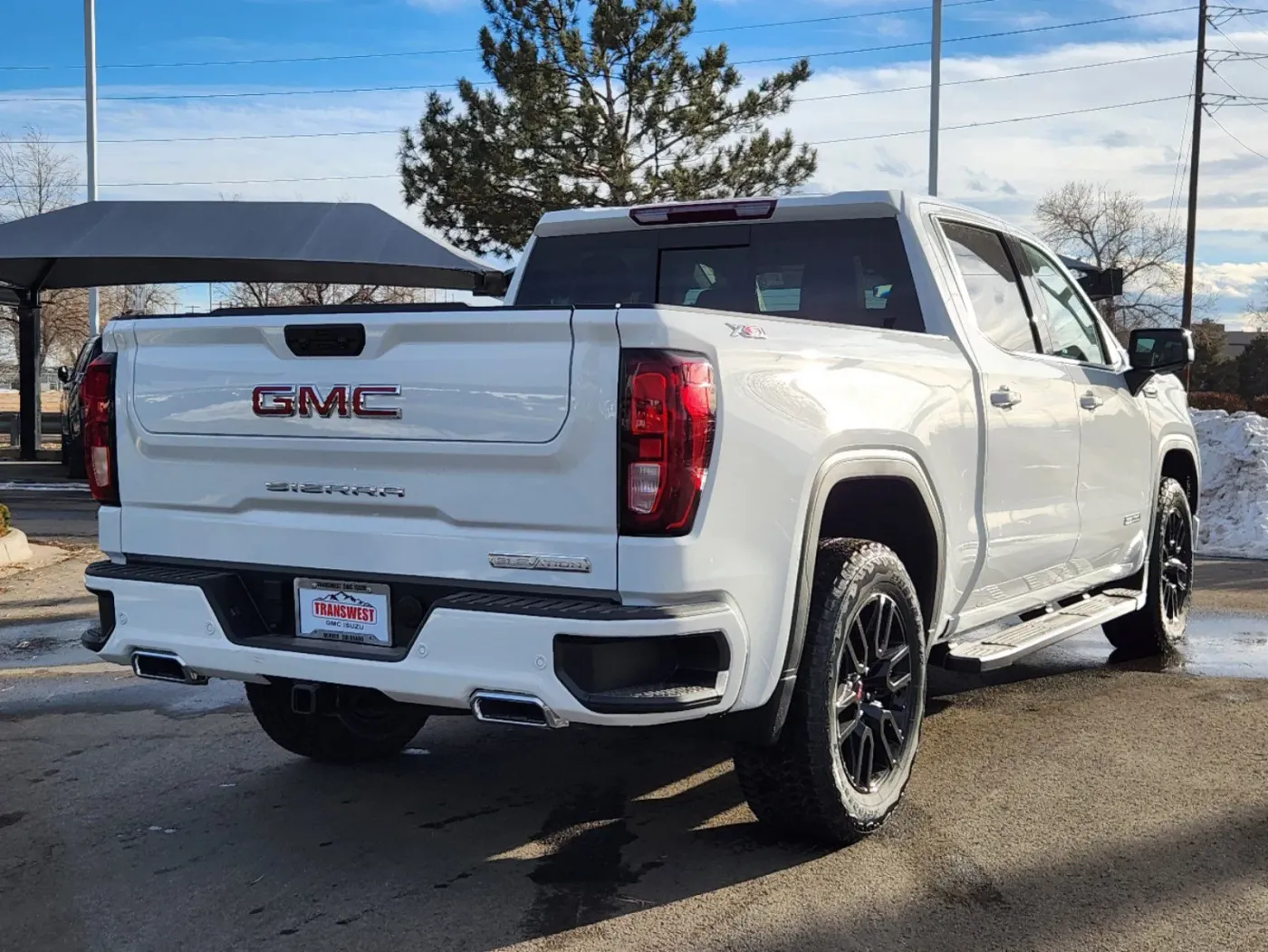 2025 GMC Sierra 1500 Elevation | Photo 2 of 33