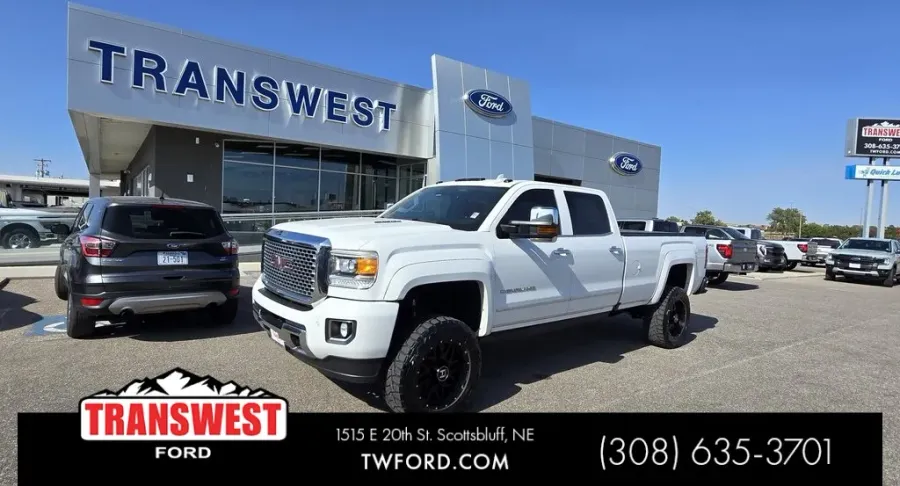 2016 GMC Sierra 3500HD | Photo 29 of 36