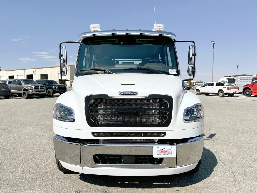 2024 Freightliner M2 106 Plus Summit Hauler | Photo 20 of 21