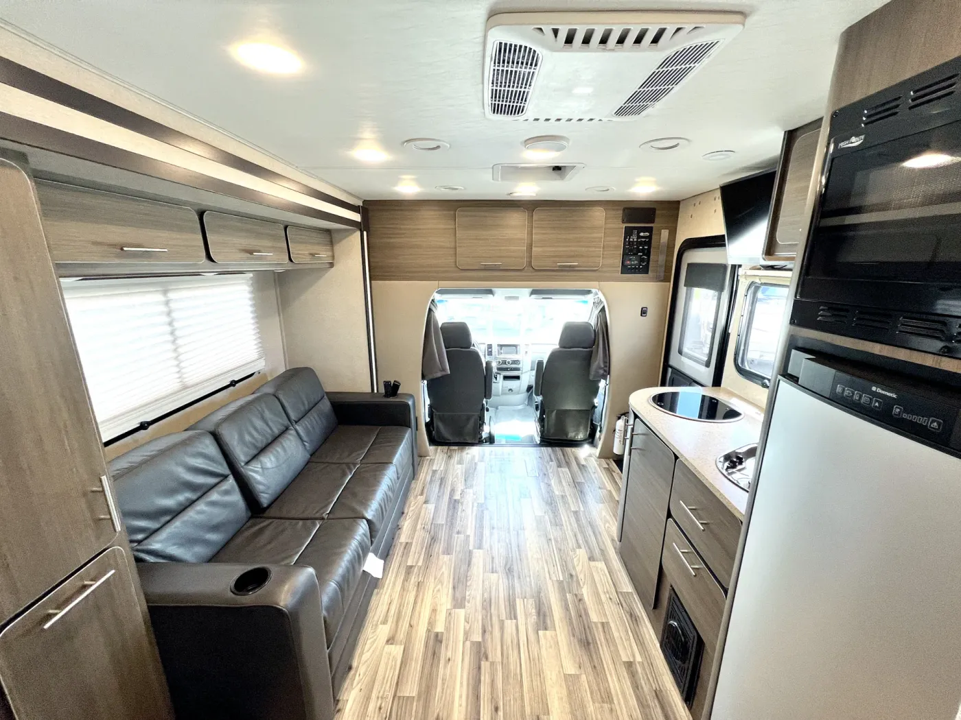 2016 Renegade Villagio 25RBS | Photo 5 of 21