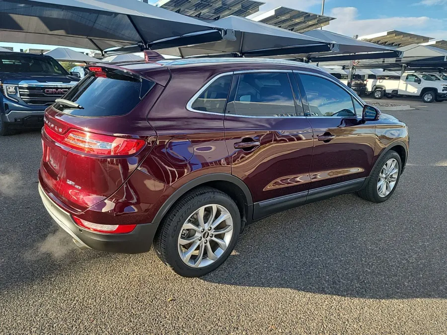 2017 Lincoln MKC Select | Photo 6 of 16