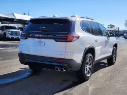 2025 GMC Acadia AWD AT4 | Thumbnail Photo 2 of 30