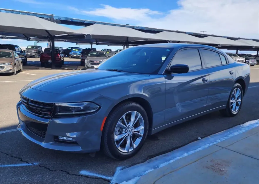 2023 Dodge Charger SXT | Photo 1 of 15