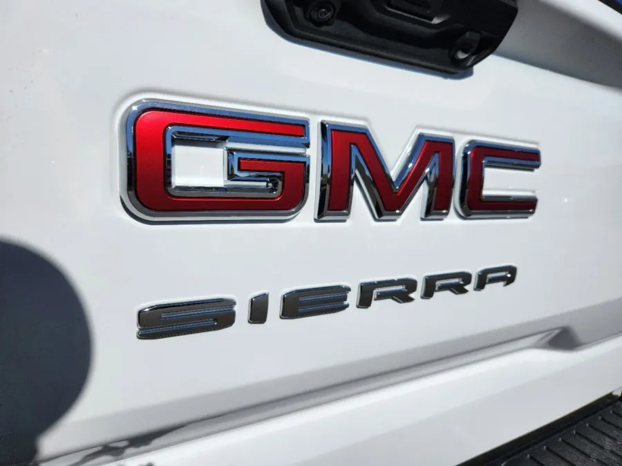 2025 GMC Sierra 1500 Pro | Photo 11 of 25