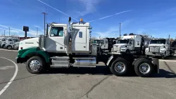 2020 Western Star 4900SA | Thumbnail Photo 8 of 22