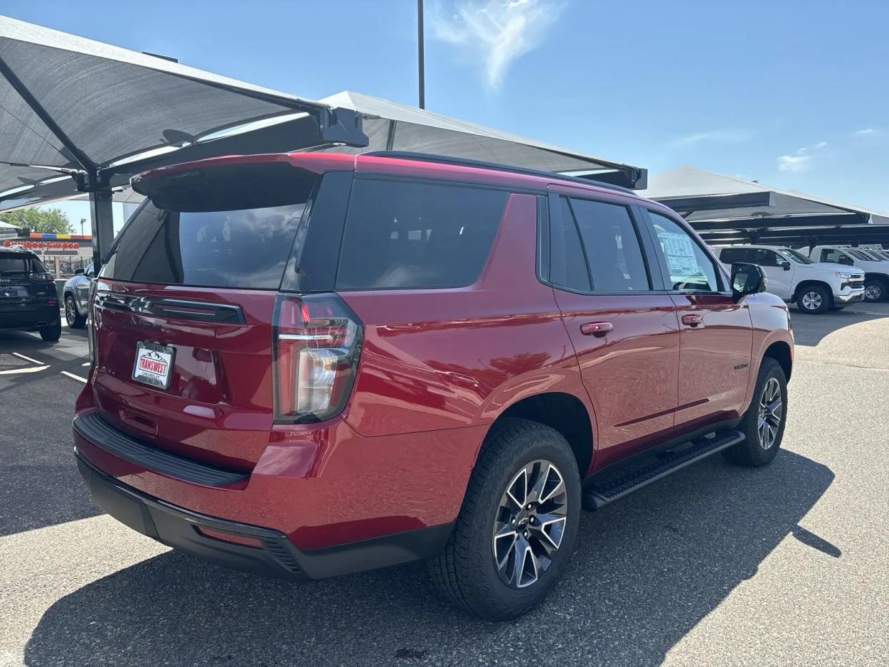 2024 Chevrolet Tahoe Z71 | Photo 4 of 26